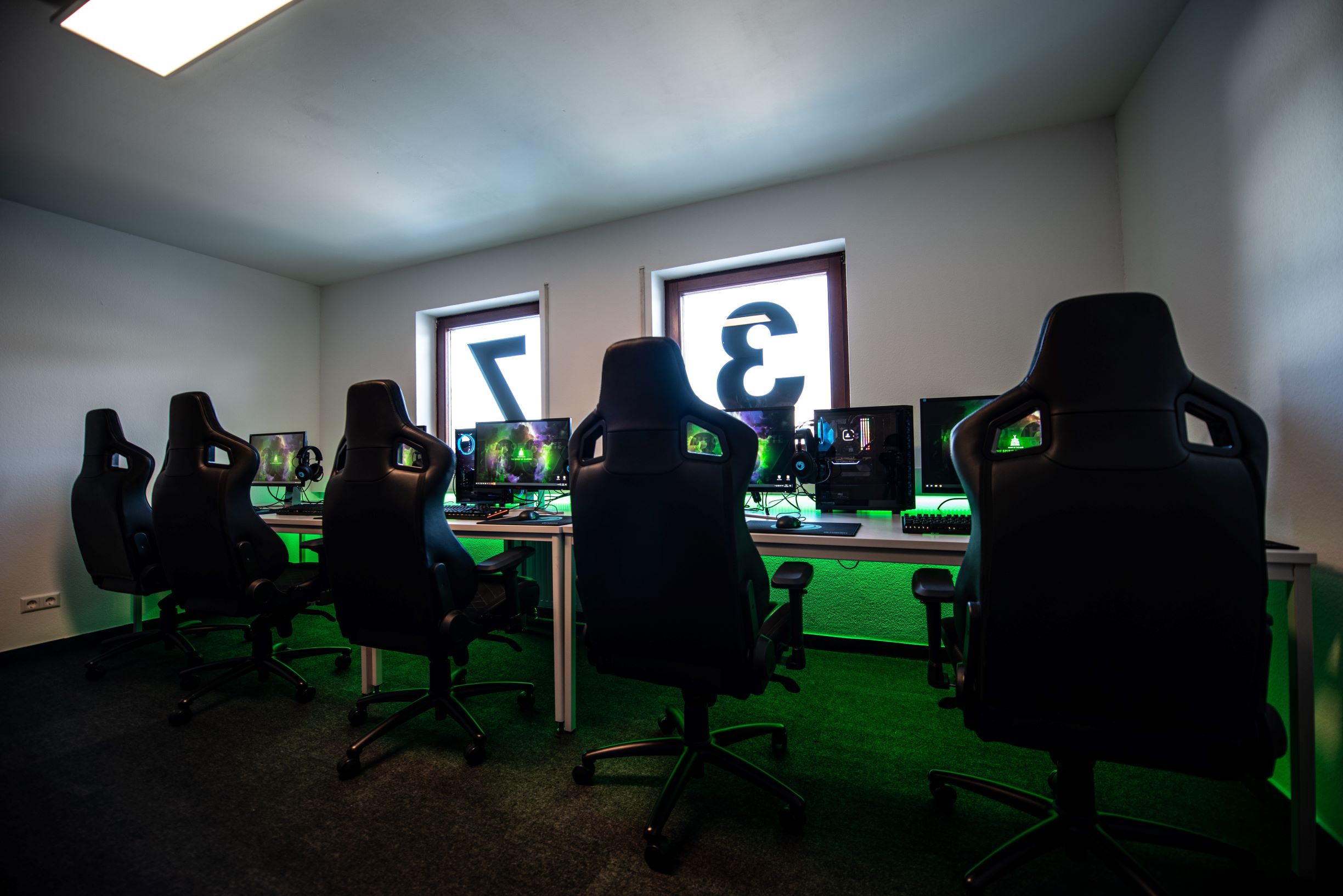 Read more about the article The Rise of Esports Colleges
